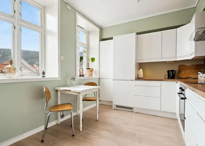 Sjarmerende Med Utsikt, Spa-bad Og Park * 卑爾根